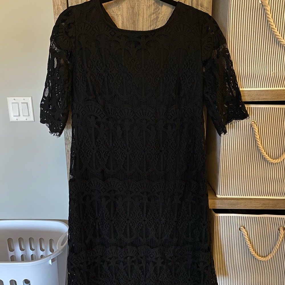 Black Lace Mid Sleeve Dress